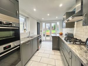 Photo 16- click for photo gallery